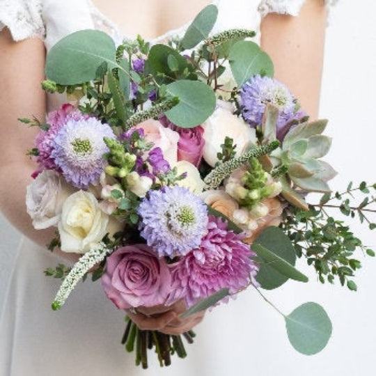DIY wedding flowers | Cheap wedding bouquet | DIY wedding bouquet | For sale wedding flowers | DIY flower centerpieces | DIY wedding centerpieces | DIY cheap | Cheap florist Louisville KY | Wedding florist Louisville KY | Wedding florist near me | Florist near me