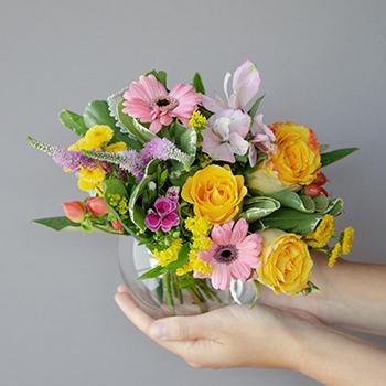 DIY wedding flowers | Cheap wedding bouquet | DIY wedding bouquet | For sale wedding flowers | DIY flower centerpieces | DIY wedding centerpieces | DIY cheap | Cheap florist Louisville KY | Wedding florist Louisville KY | Wedding florist near me | Florist near me